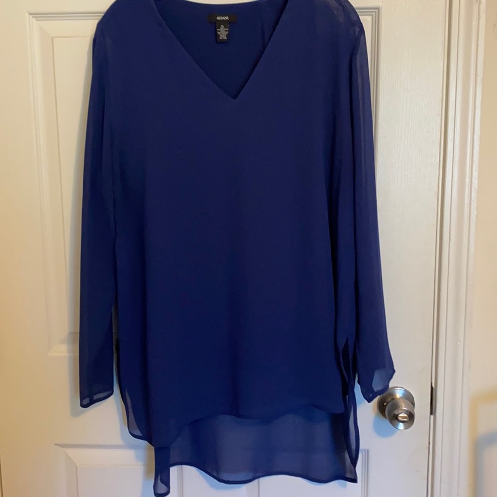 Long sleeve Alfani top